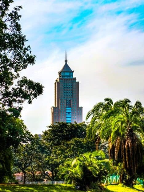 Flights to Nairobi